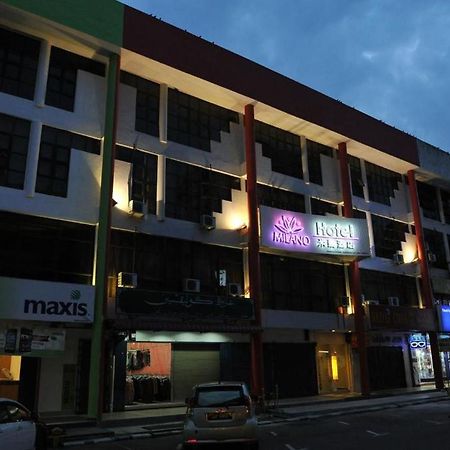 Milano Hotel Keluang Kültér fotó