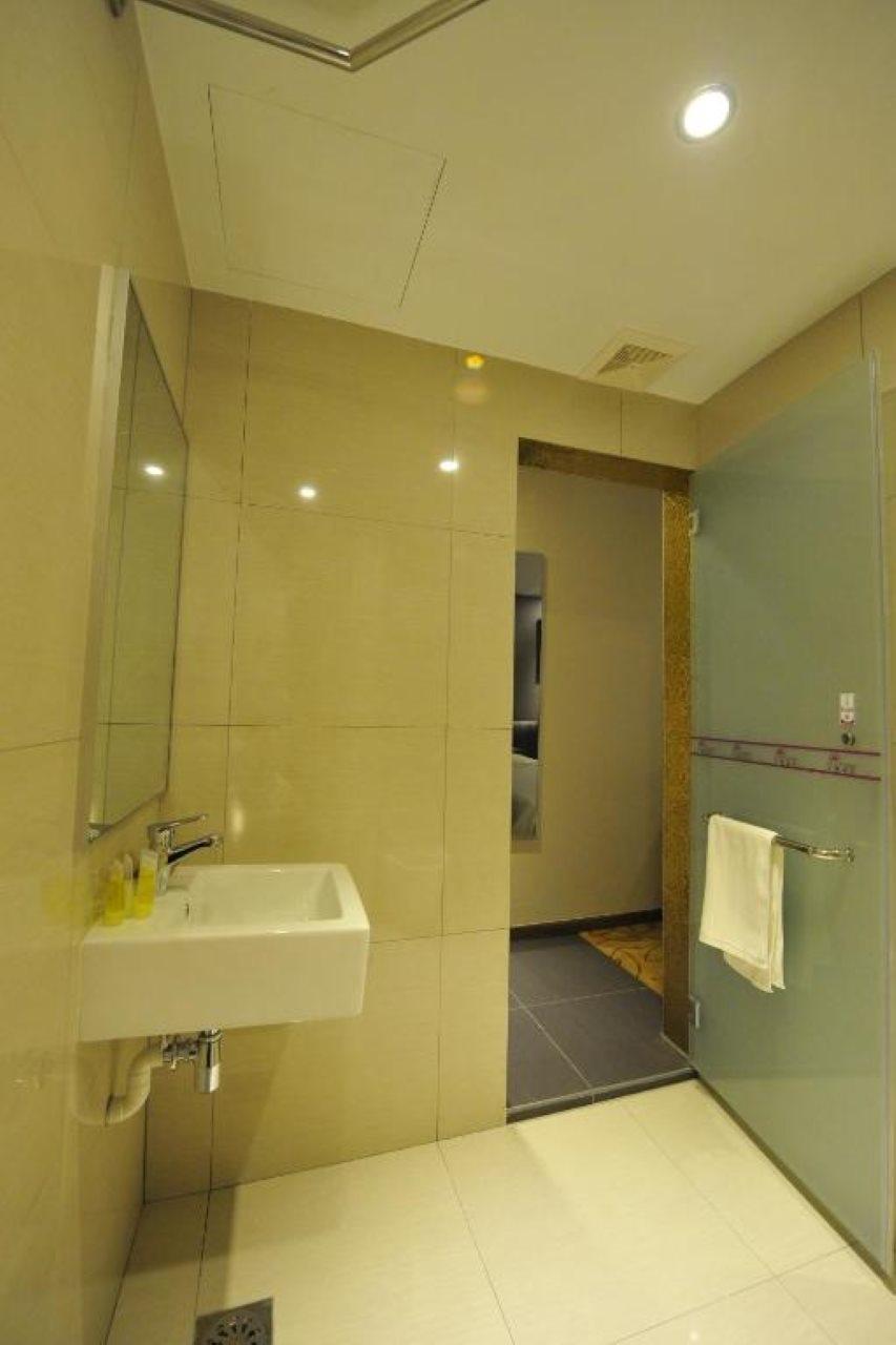 Milano Hotel Keluang Kültér fotó
