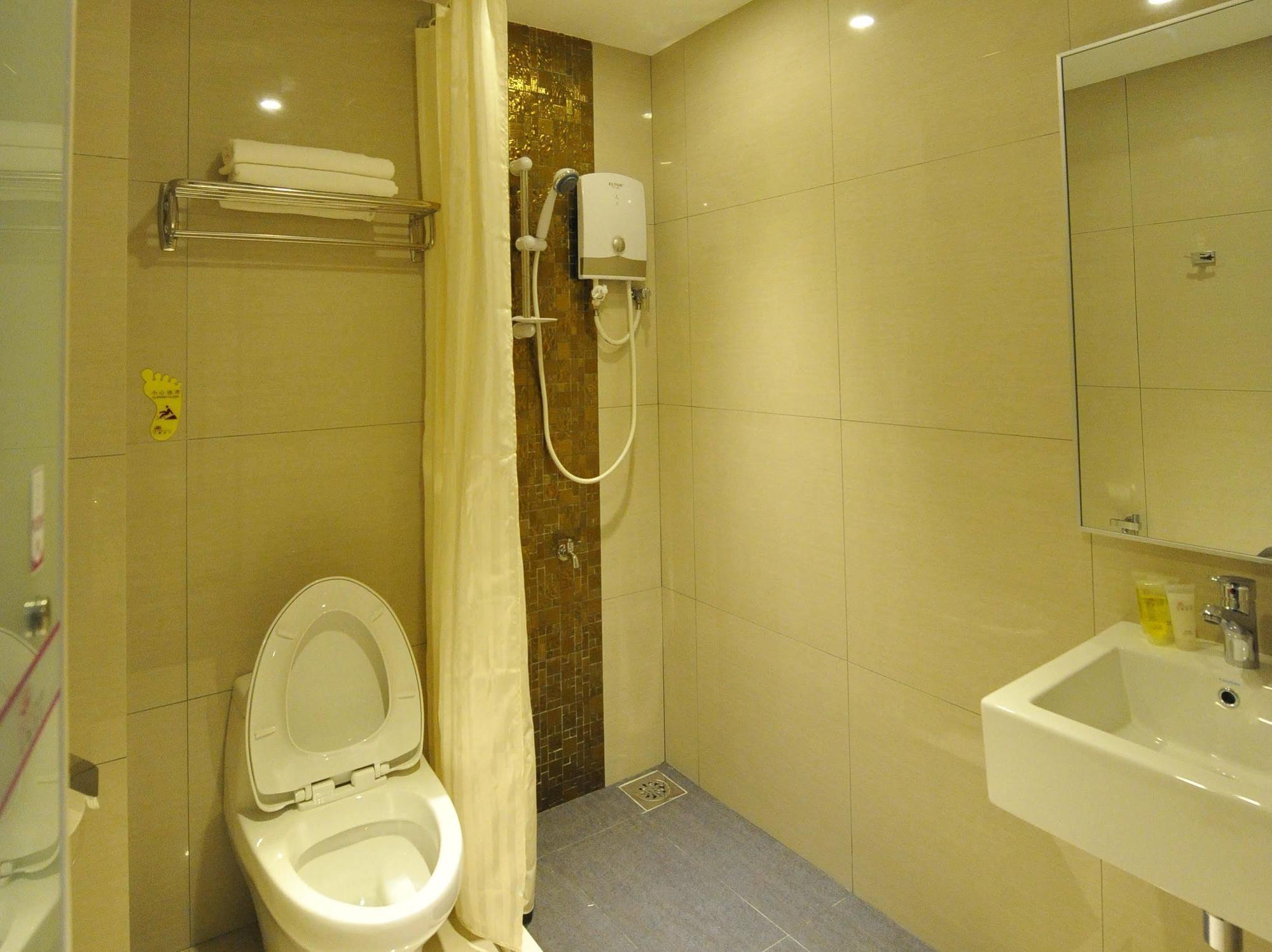 Milano Hotel Keluang Kültér fotó